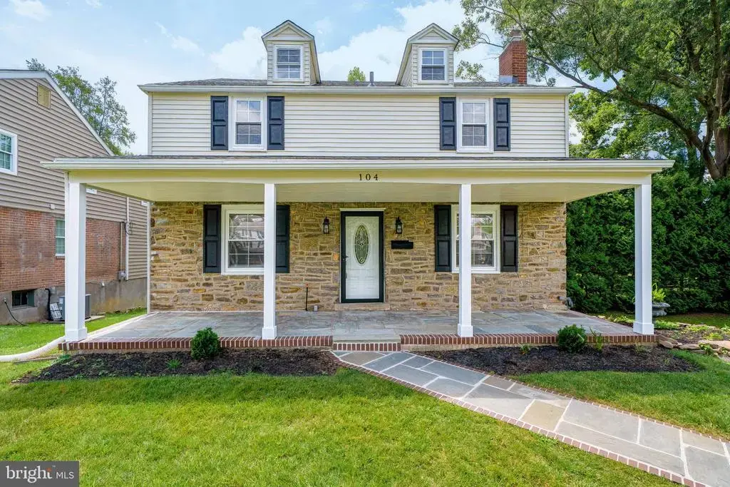 104 Atwood Rd, GLENSIDE