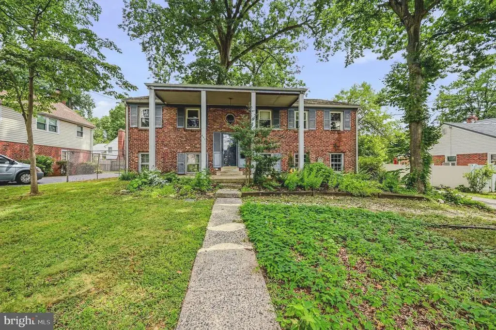 933 West Ave, SPRINGFIELD