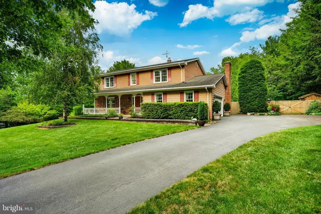 105 Lakeview Dr, COATESVILLE