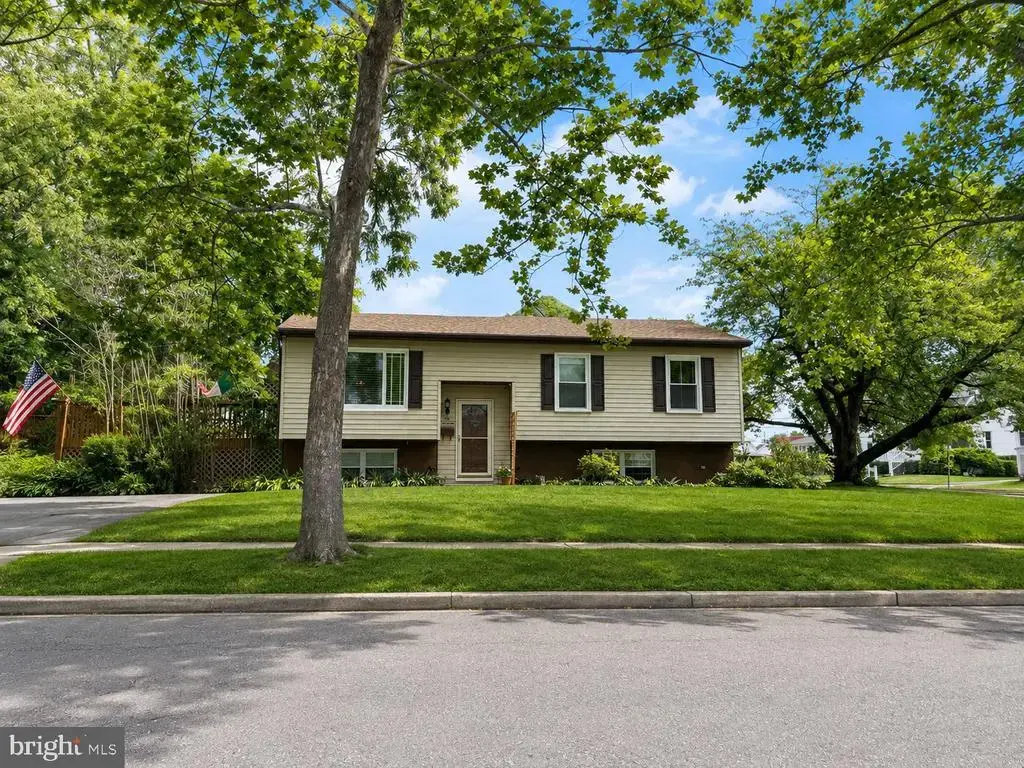 119 Reading Ave, BARRINGTON