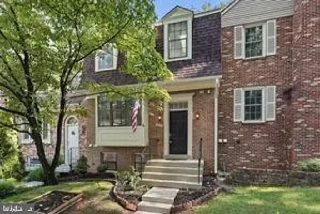 3977 Burning Bush Ct, FAIRFAX