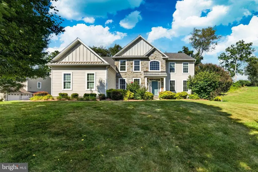 328 Creek Crossing Ln, CHESTER SPRINGS