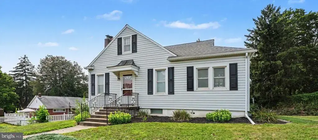 401 Wood St, HARRISBURG