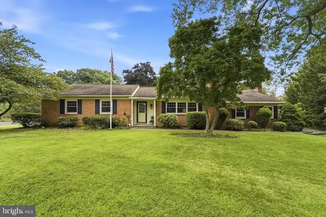 337 Kenilworth Ln, Lower Gwynedd