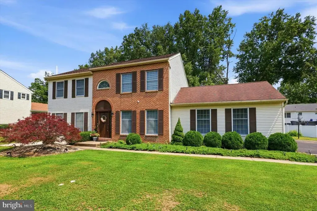 2460 Bannerstone Dr, QUAKERTOWN