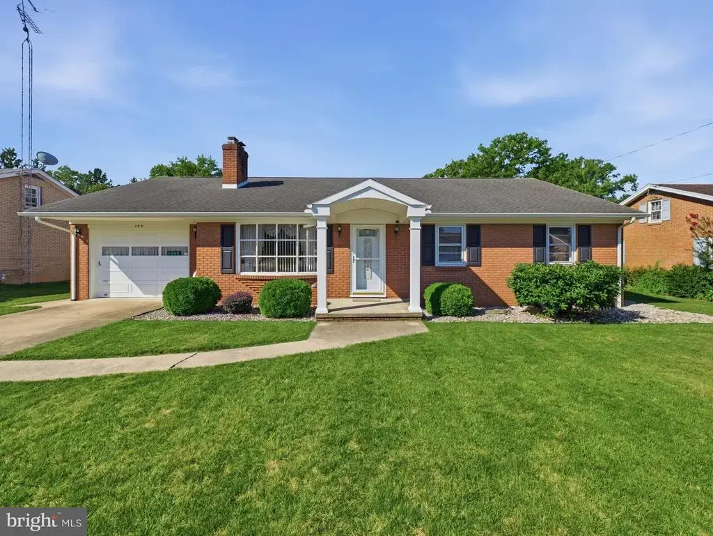 544 Mentzer Ave, CHAMBERSBURG