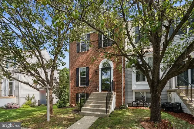 45598 Grand Central Sq, Sterling
