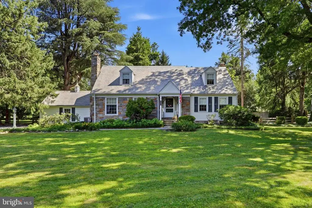 639 Spruce Ln, VILLANOVA