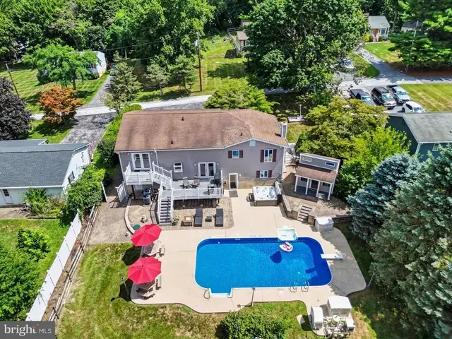 530 Mount Holly Dr, Westminster