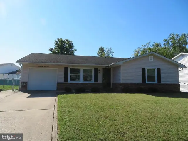 7895 Pavilion Dr, Severn