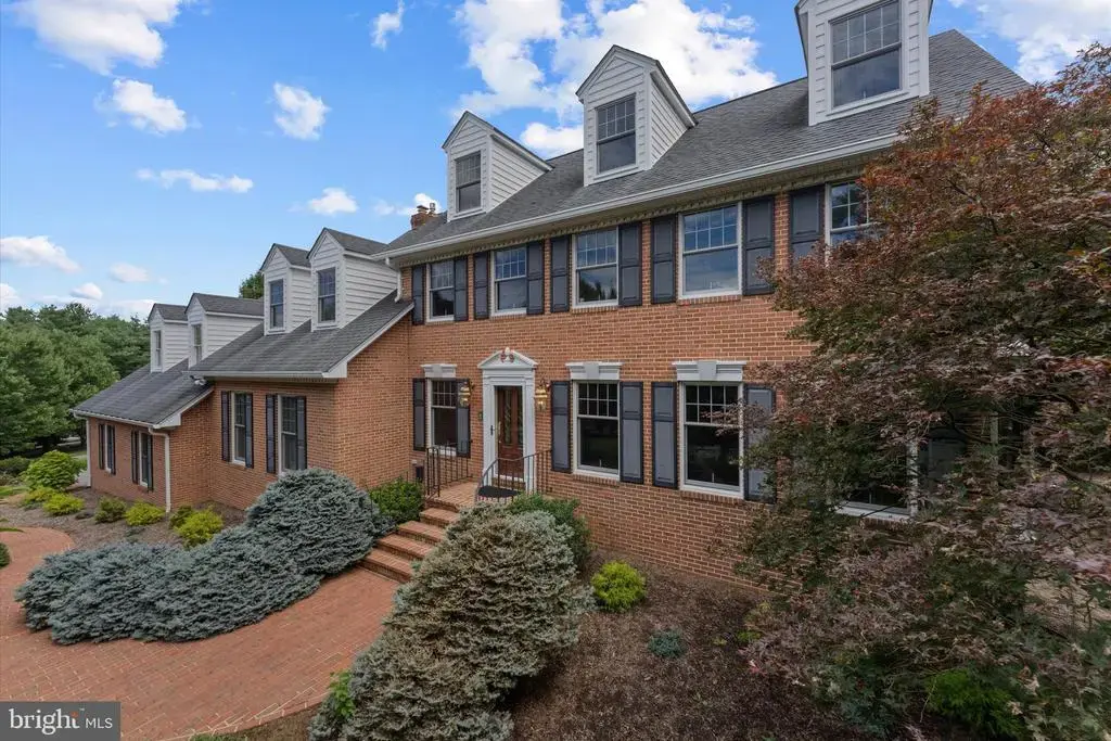 194 Glendobbin Ln, WINCHESTER