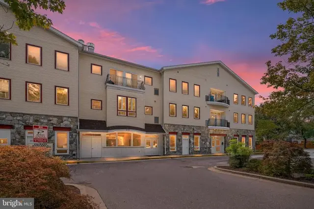 400 Renfro Dr #213, Glen Burnie
