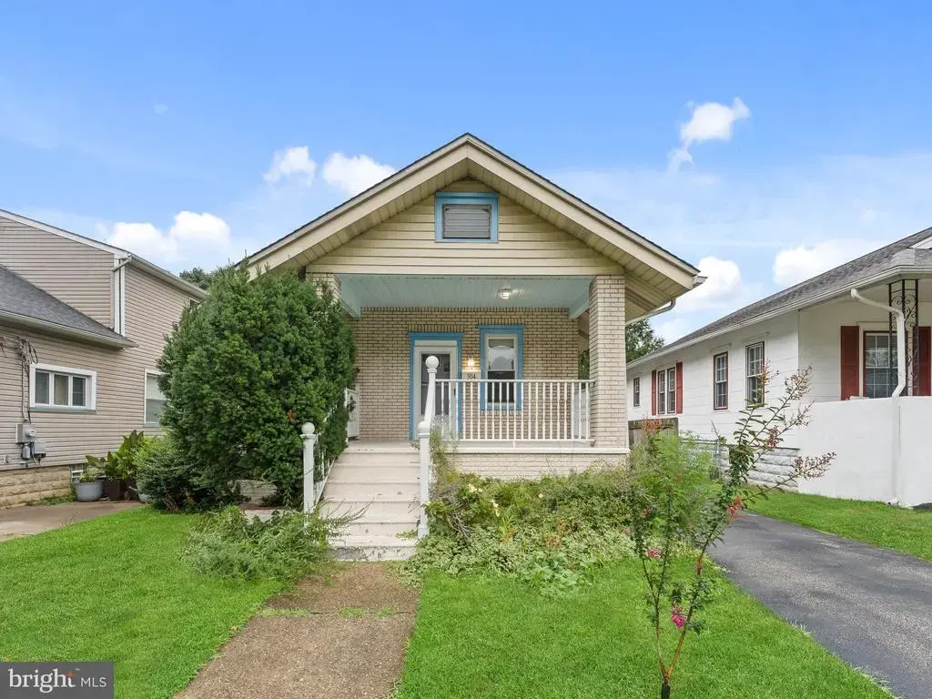 304 Woodlawn Ter, COLLINGSWOOD