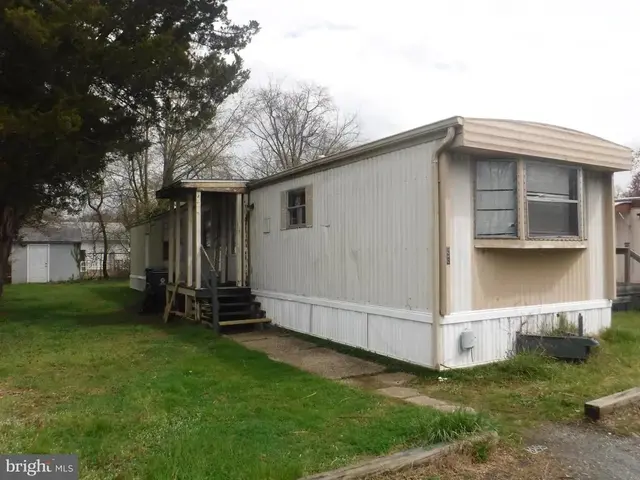 53 Shamrock Ave, Dover