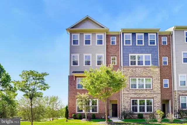 2802 Waverly Creek Ln #36, Hanover