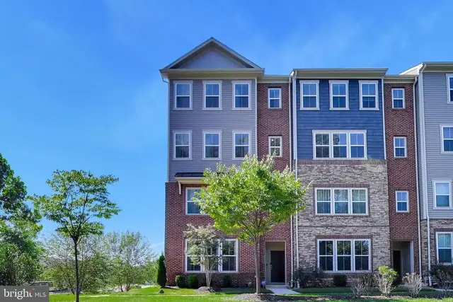 2802 Waverly Creek Ln #36, Hanover