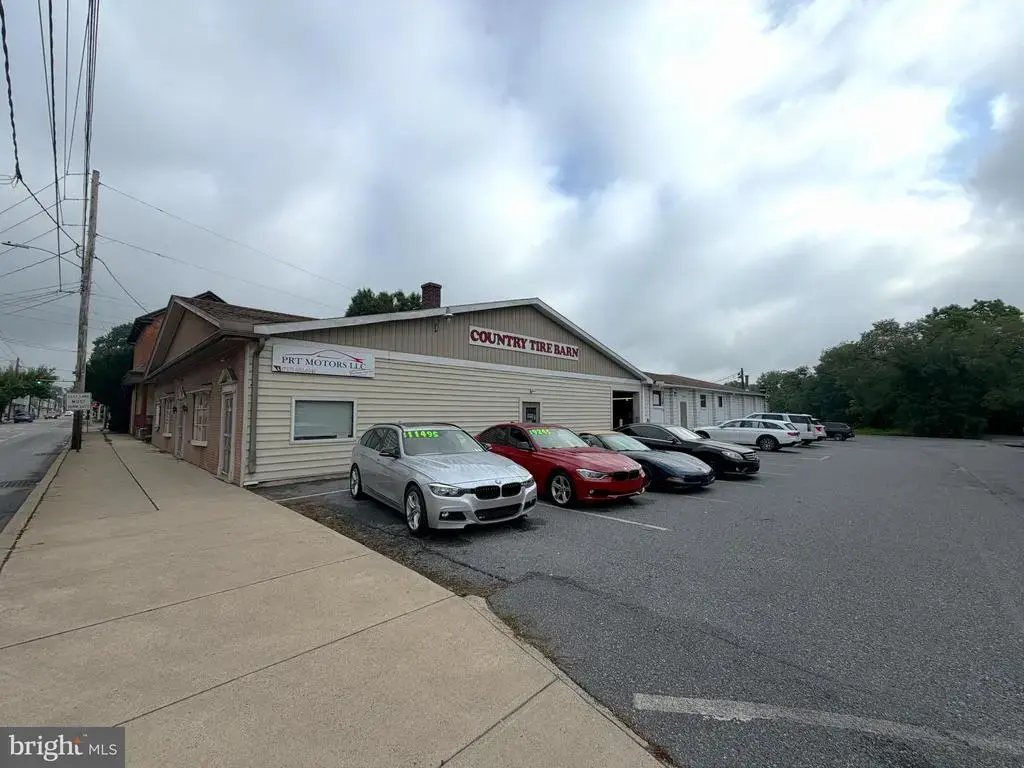 217 S Main St, MANHEIM