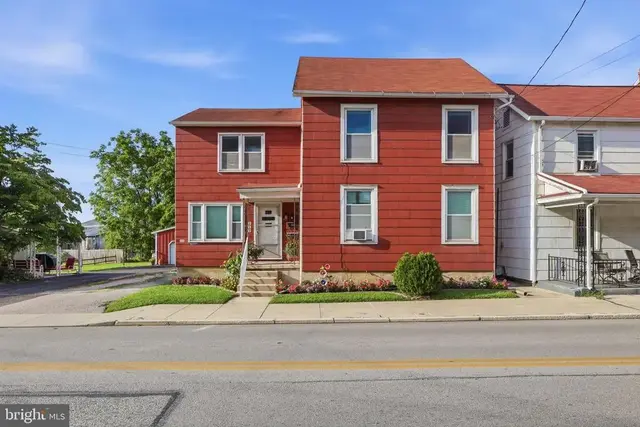 219 N 3rd St, Hanover