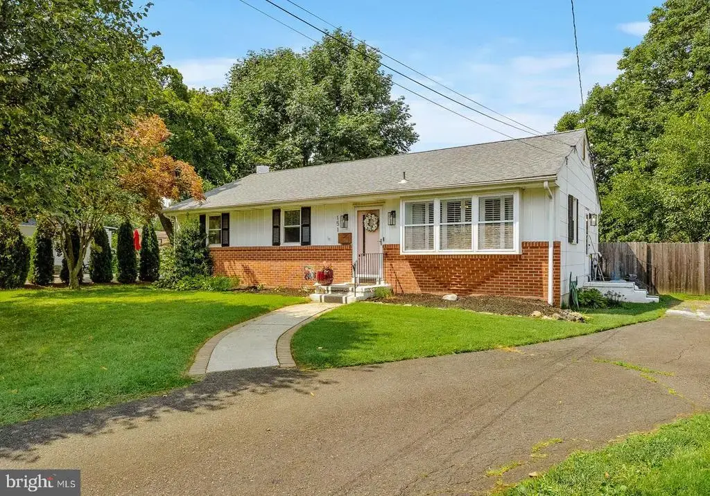 151 E Richardson Ave, LANGHORNE