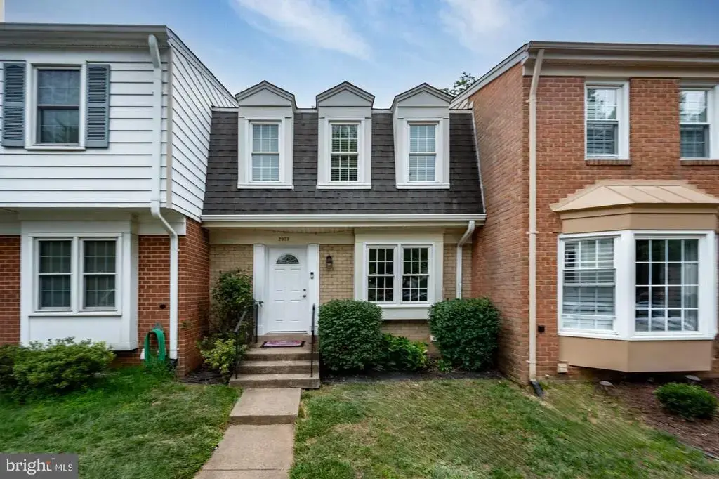 2935 Cashel Ln, VIENNA