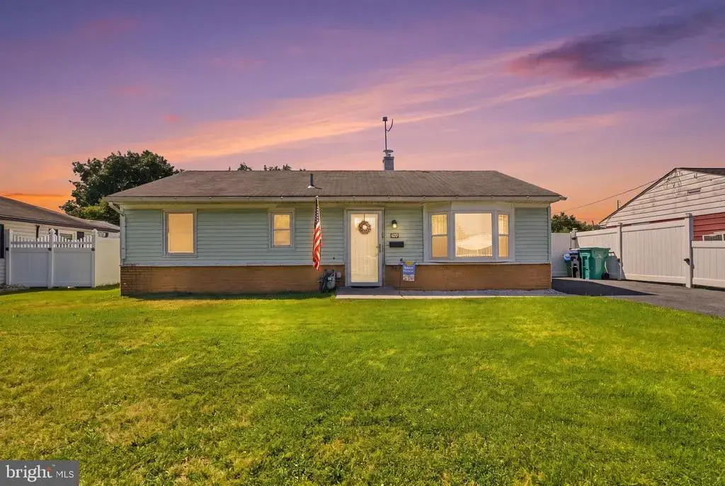 906 Mauri Ave, CROYDON