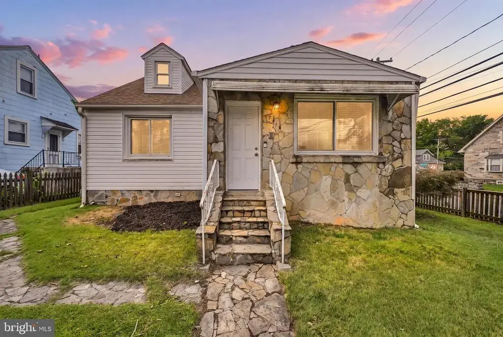 7718 Queen Anne, PARKVILLE
