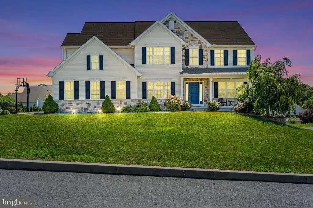 3 Rycroft Rd, MECHANICSBURG