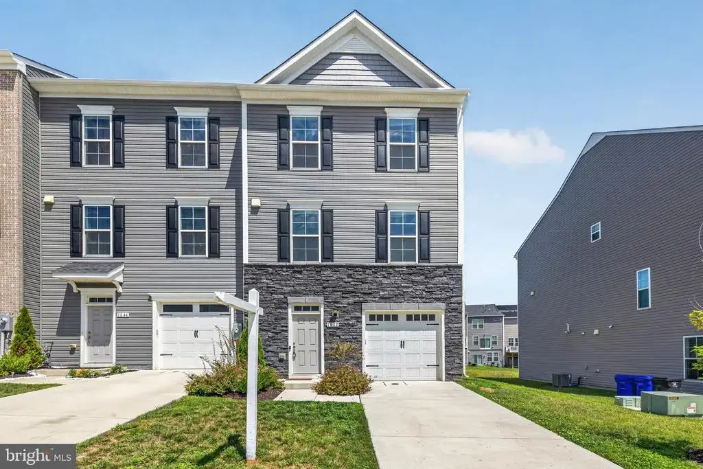 1042 High Point Trl, LAUREL
