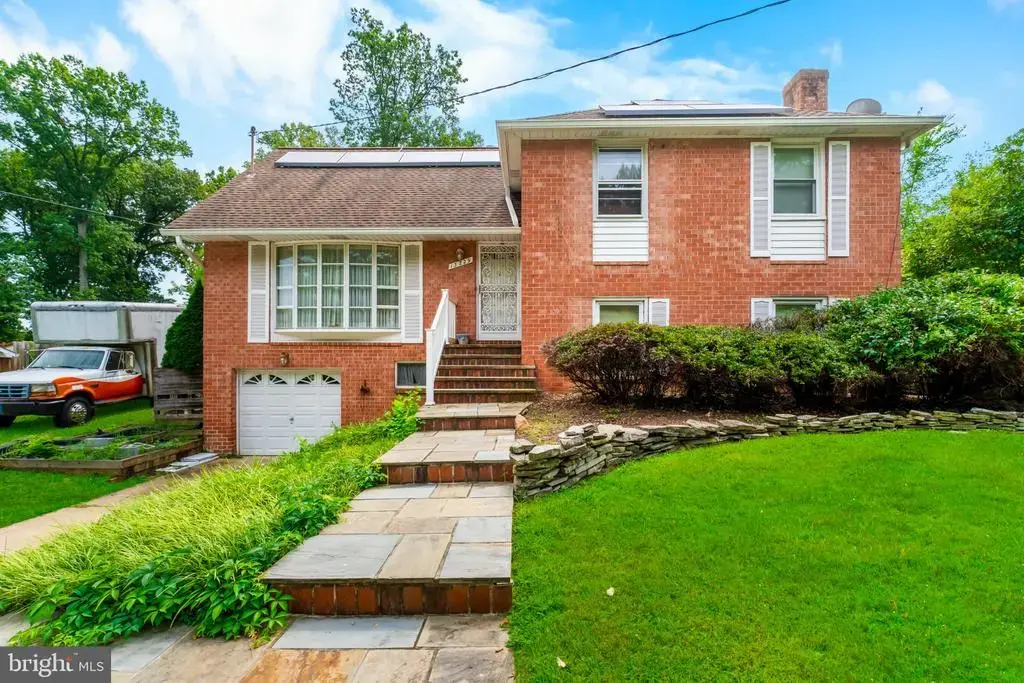 13229 Glenhill Rd, SILVER SPRING