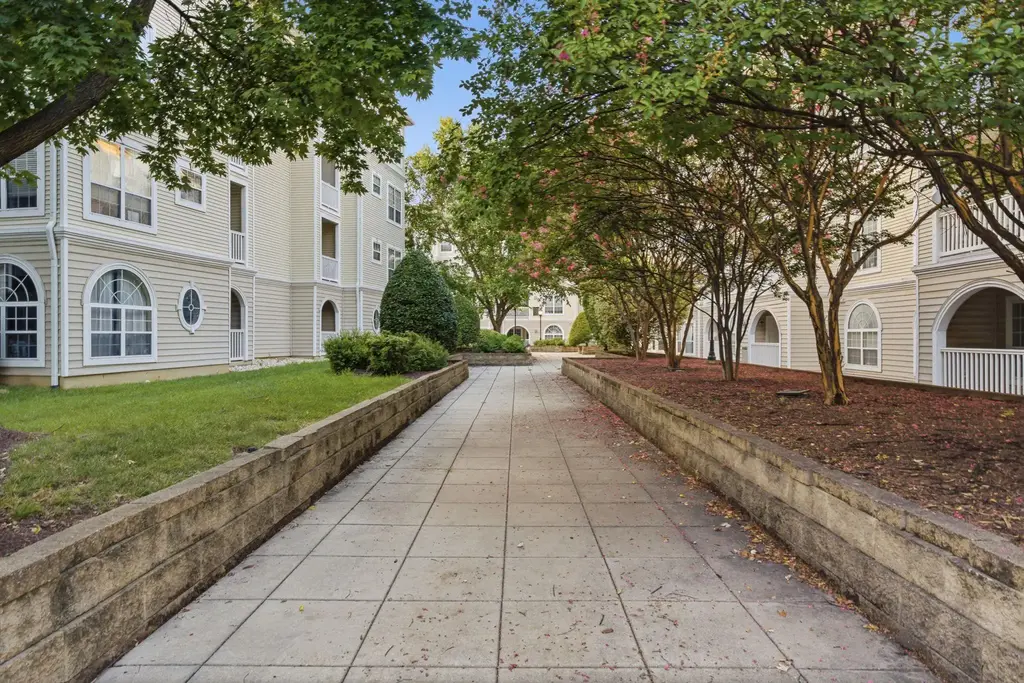4551 Strutfield Ln #4403, ALEXANDRIA