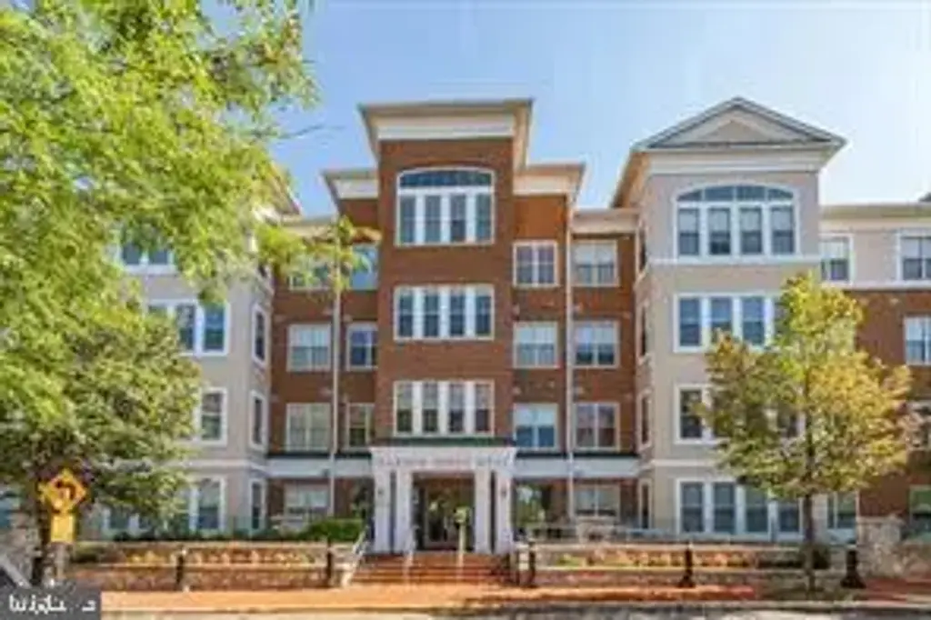 500 Belmont Bay Dr #411, WOODBRIDGE