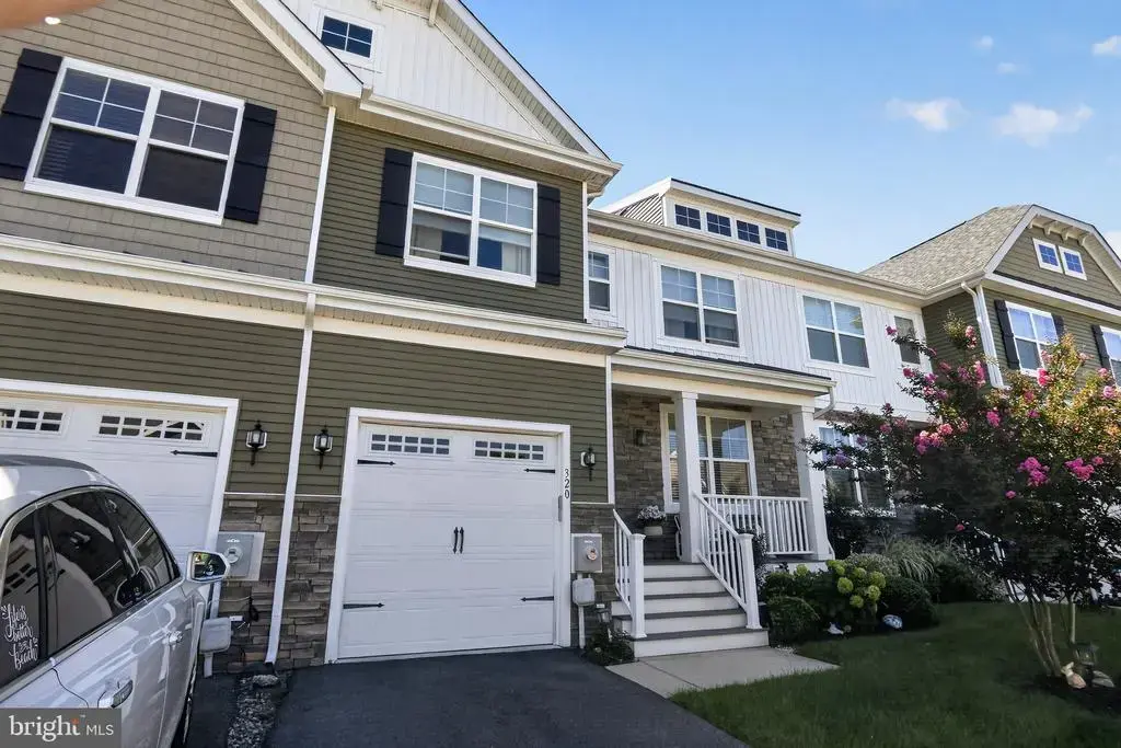 320 Arch St, MILTON
