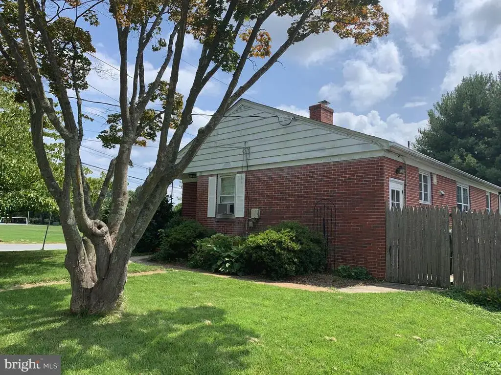 129 Kells Ave, NEWARK