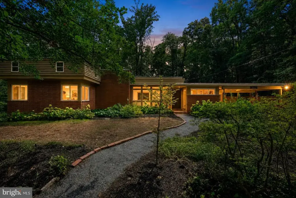 8706 23rd Ave, HYATTSVILLE
