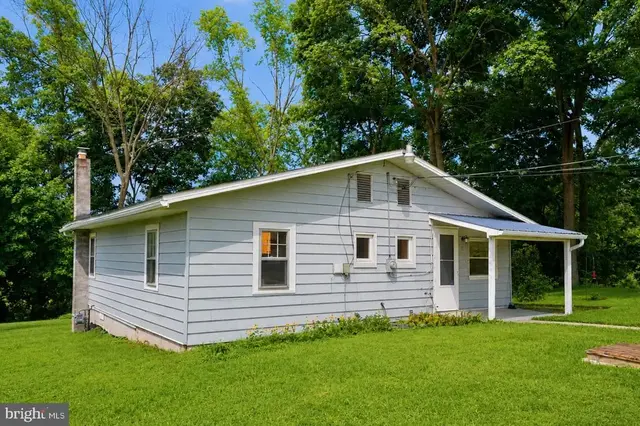 61 Cottage Ln, New Oxford