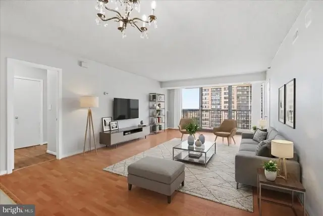5505 Seminary Rd #2203n, Falls Church