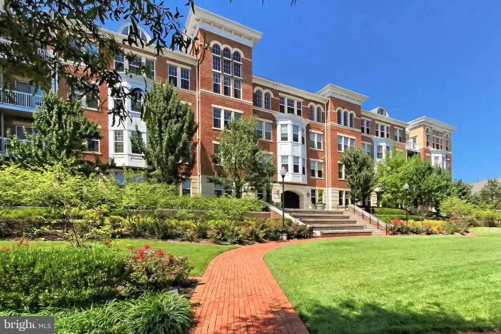 400 Cameron Station Blvd #332, ALEXANDRIA