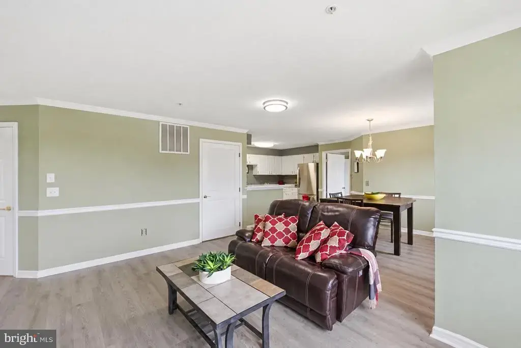 8058 Lisle Dr #104, MANASSAS