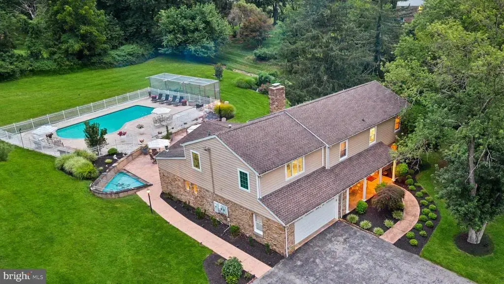 300 Chapelwood Ln, LUTHERVILLE TIMONIUM
