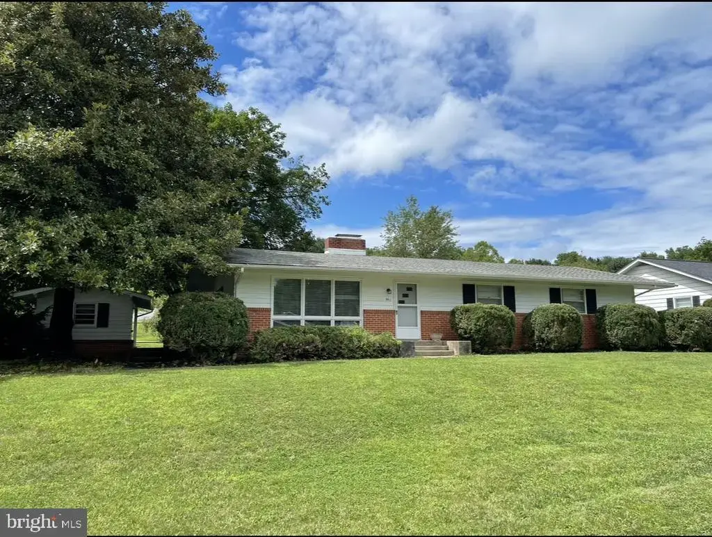 501 Fox Dr, WINCHESTER