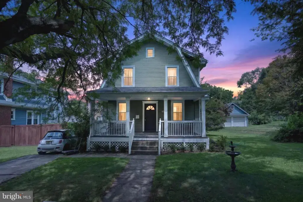 910 Highland, PALMYRA