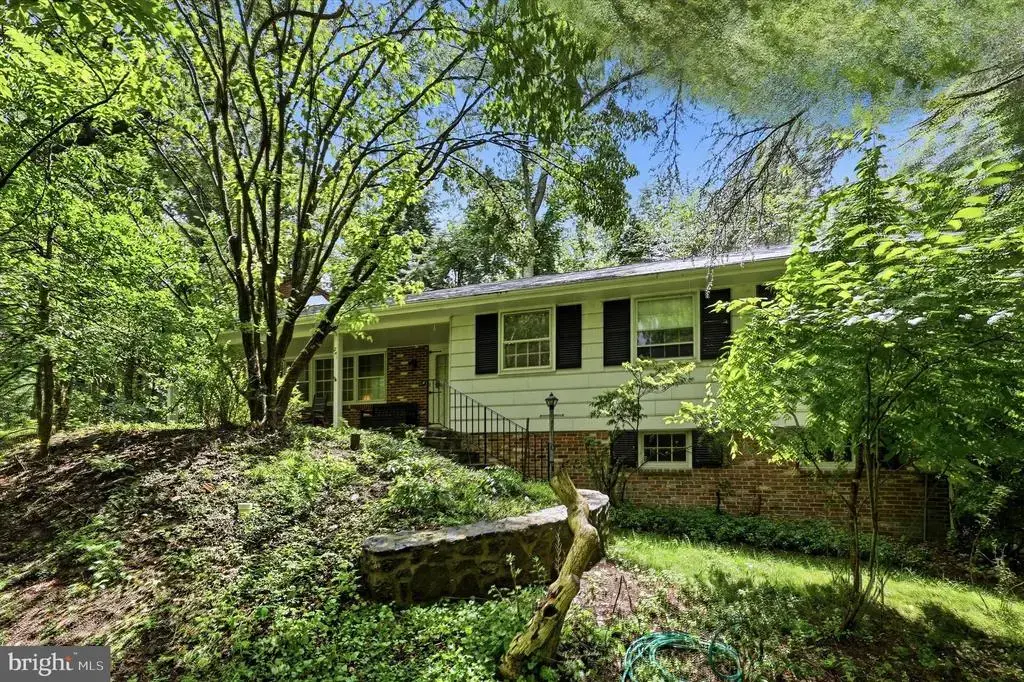 241 Timber Jump Ln, MEDIA