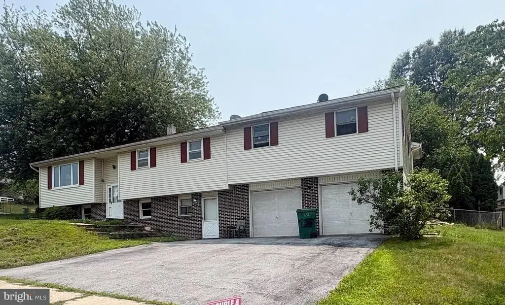 422 E 8th St, BIRDSBORO