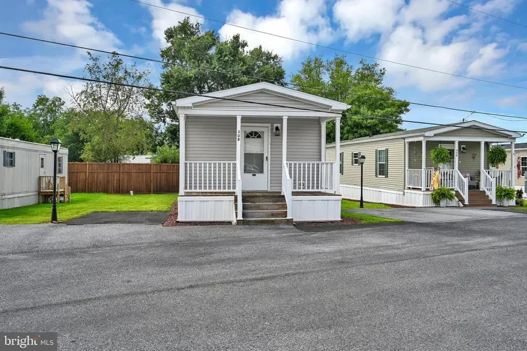308 Don Dr, NEW HOLLAND