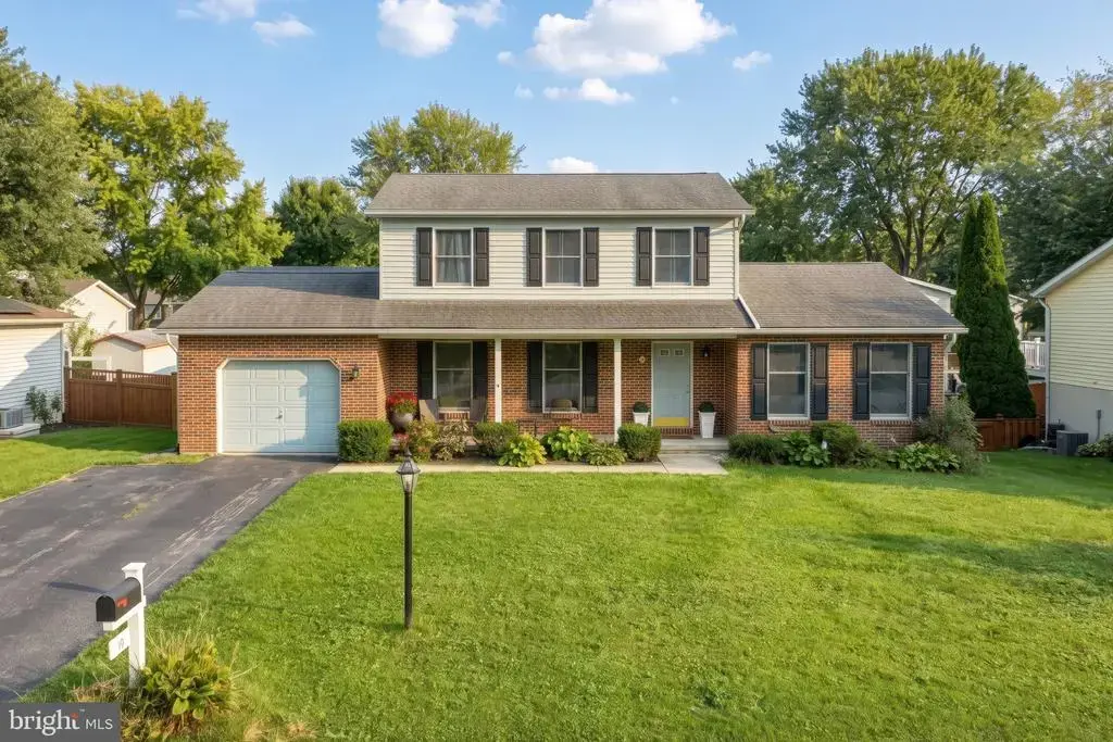 19 Garden Ln, HANOVER