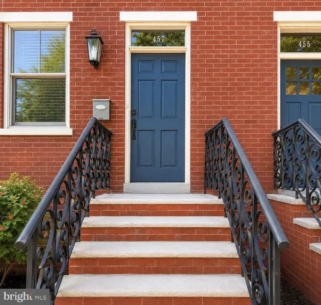 457 S 6th St, CAMDEN