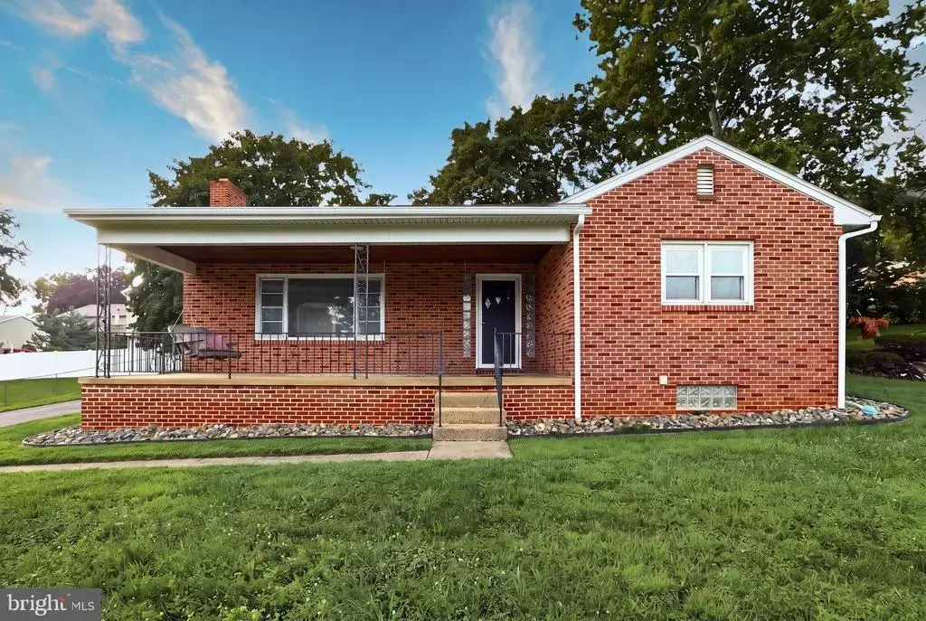 520 Woodland View Dr, YORK