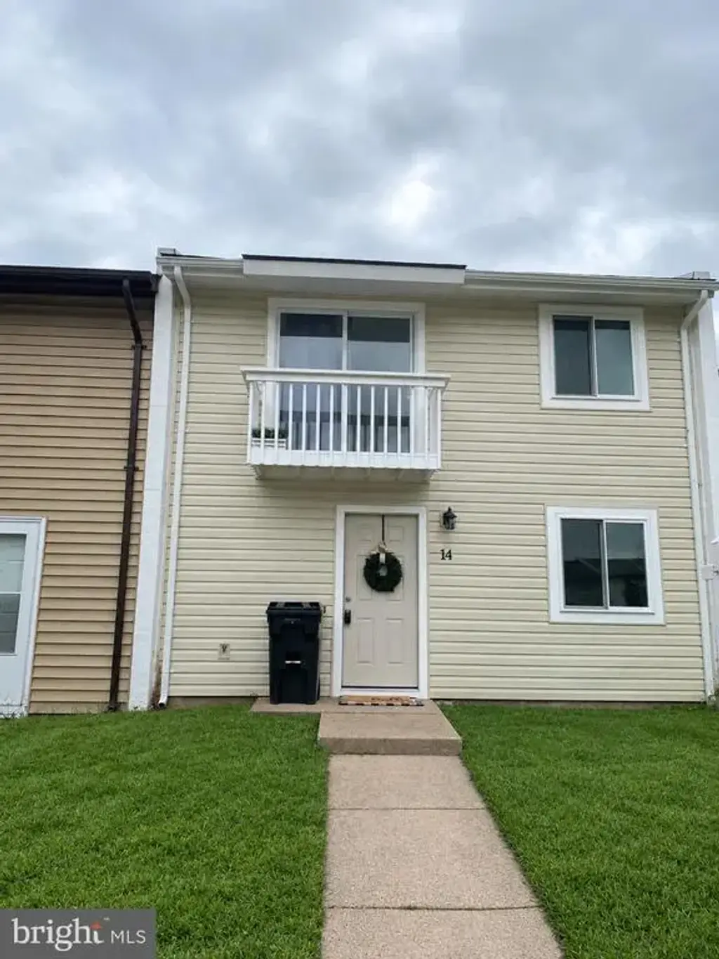 14 Simeon Ln, STERLING