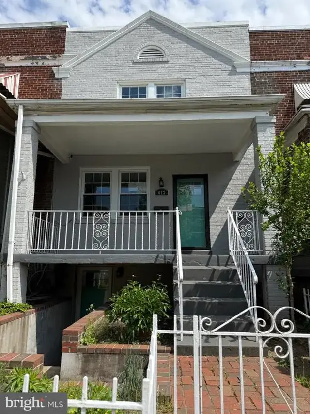 613 21st St Ne, Washington