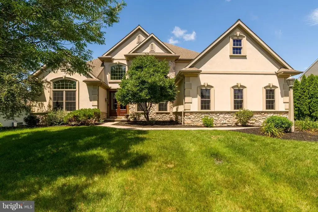 5 Stoneridge Ln, LITITZ